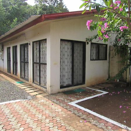 Retreat Chalets, The Nest, At Sparsh Resorts, Карджат Экстерьер фото